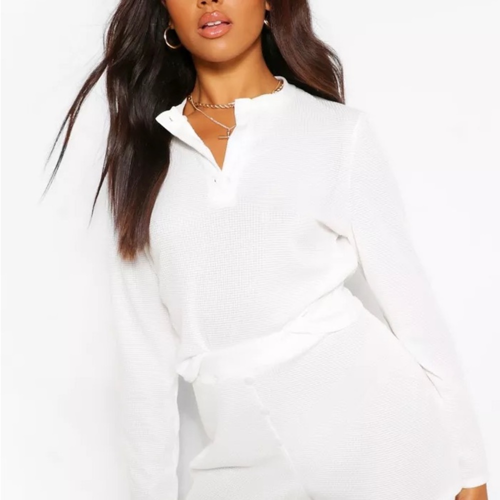 BOOHOO~ 🖤WAFFLE BUTTON THROUGH TOP AND SHORT
SET